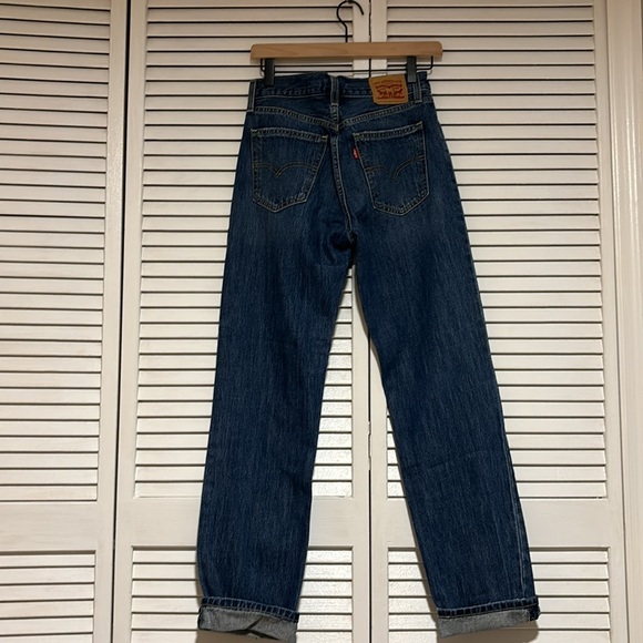 Levi Jeans - Picture 5 of 7